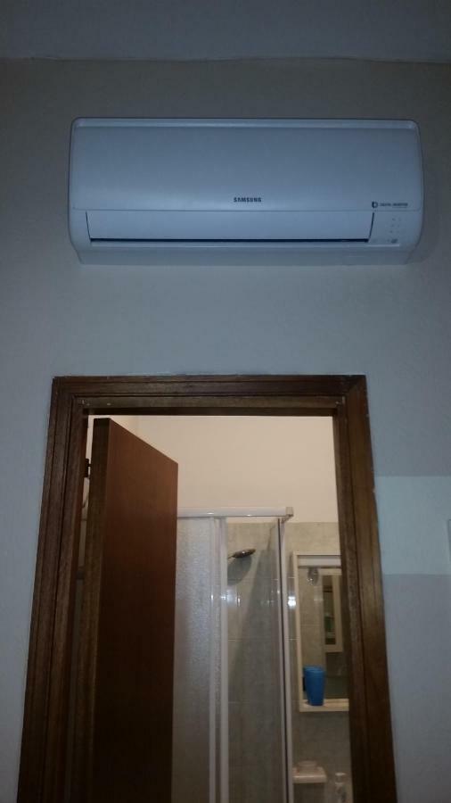 Monolocale Seaside Apartment Reggio Calabria Exterior photo